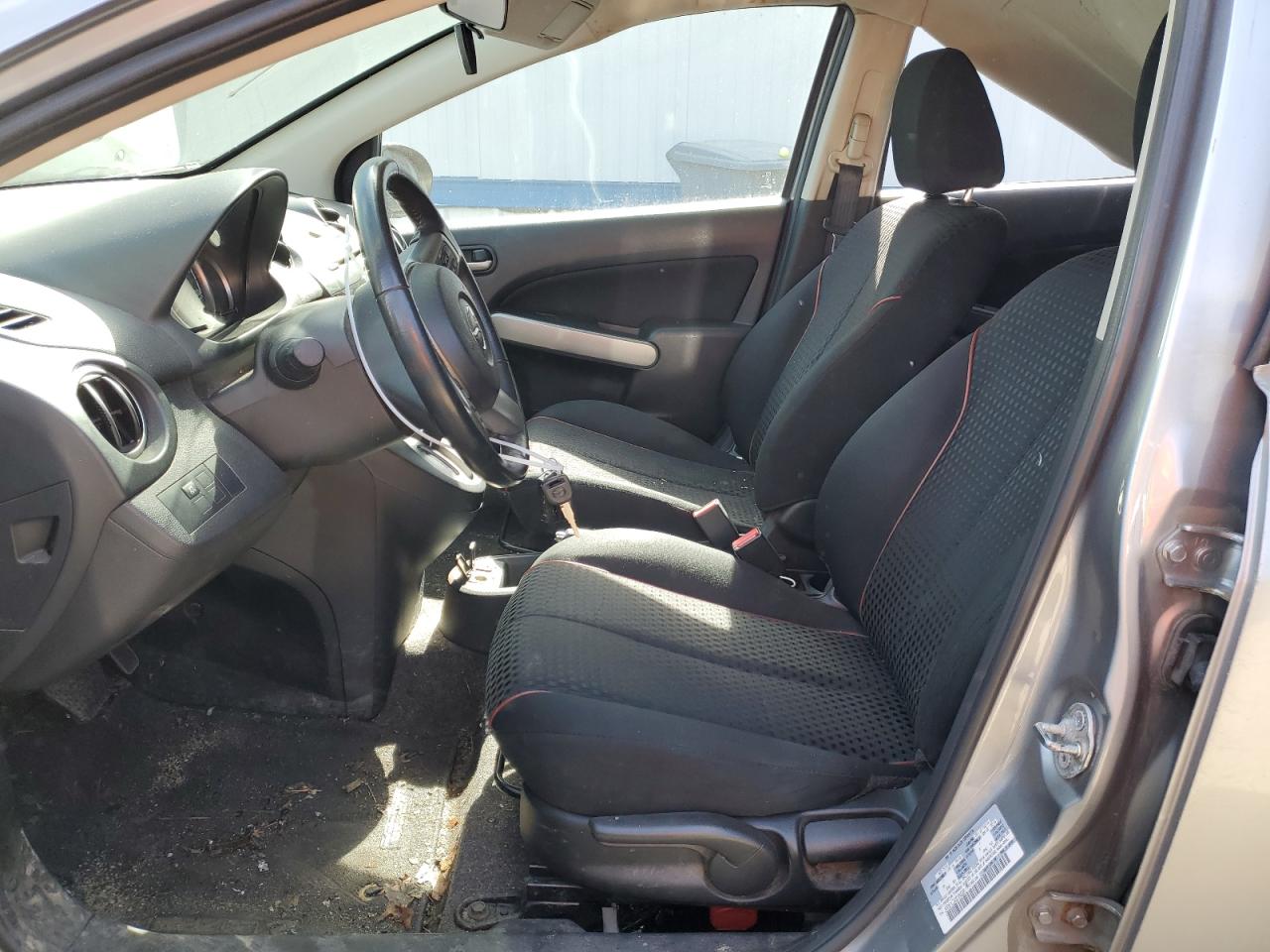 JM1DE1LZ4D0168328 2013 Mazda Mazda2