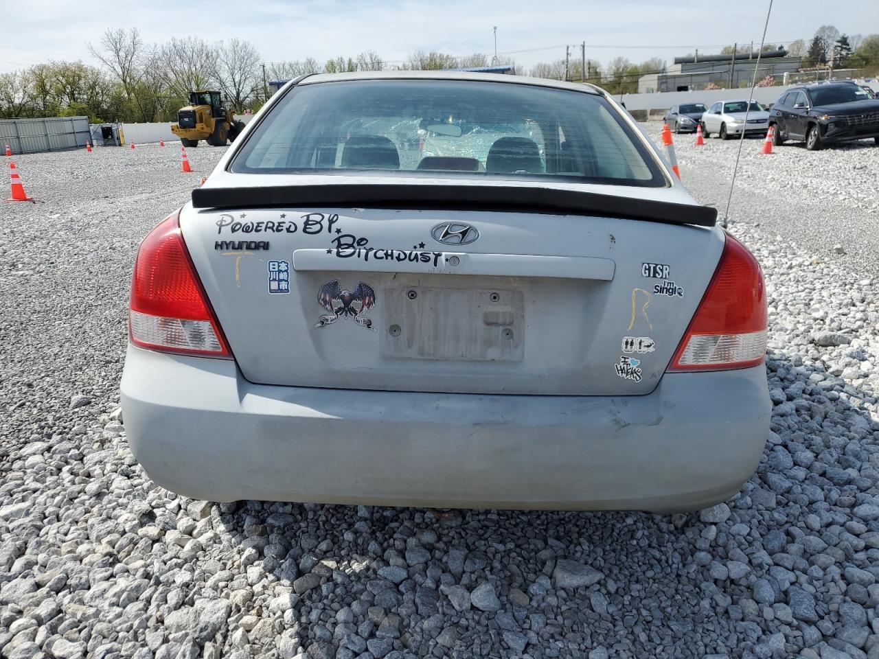 kmhdn45d22u332213 KMHDN45D22U332213 2002 Hyundai Elantra Gls