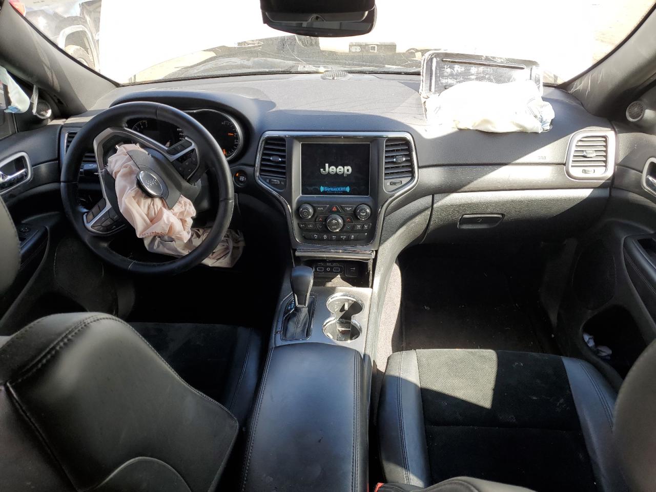 1C4RJEAG5JC397458 2018 Jeep Grand Cherokee Laredo