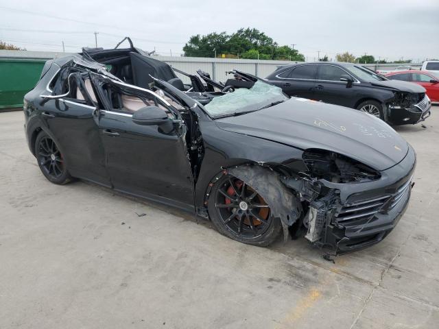 Vin: wp1aa2ay2nda03689, lot: 52295104, porsche cayenne 20224