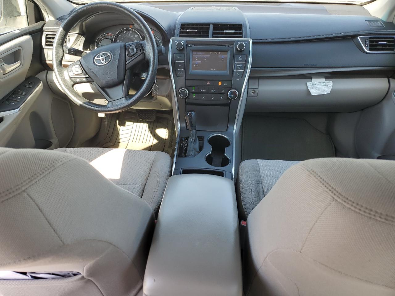 4T1BF1FK3FU025767 2015 Toyota Camry Le