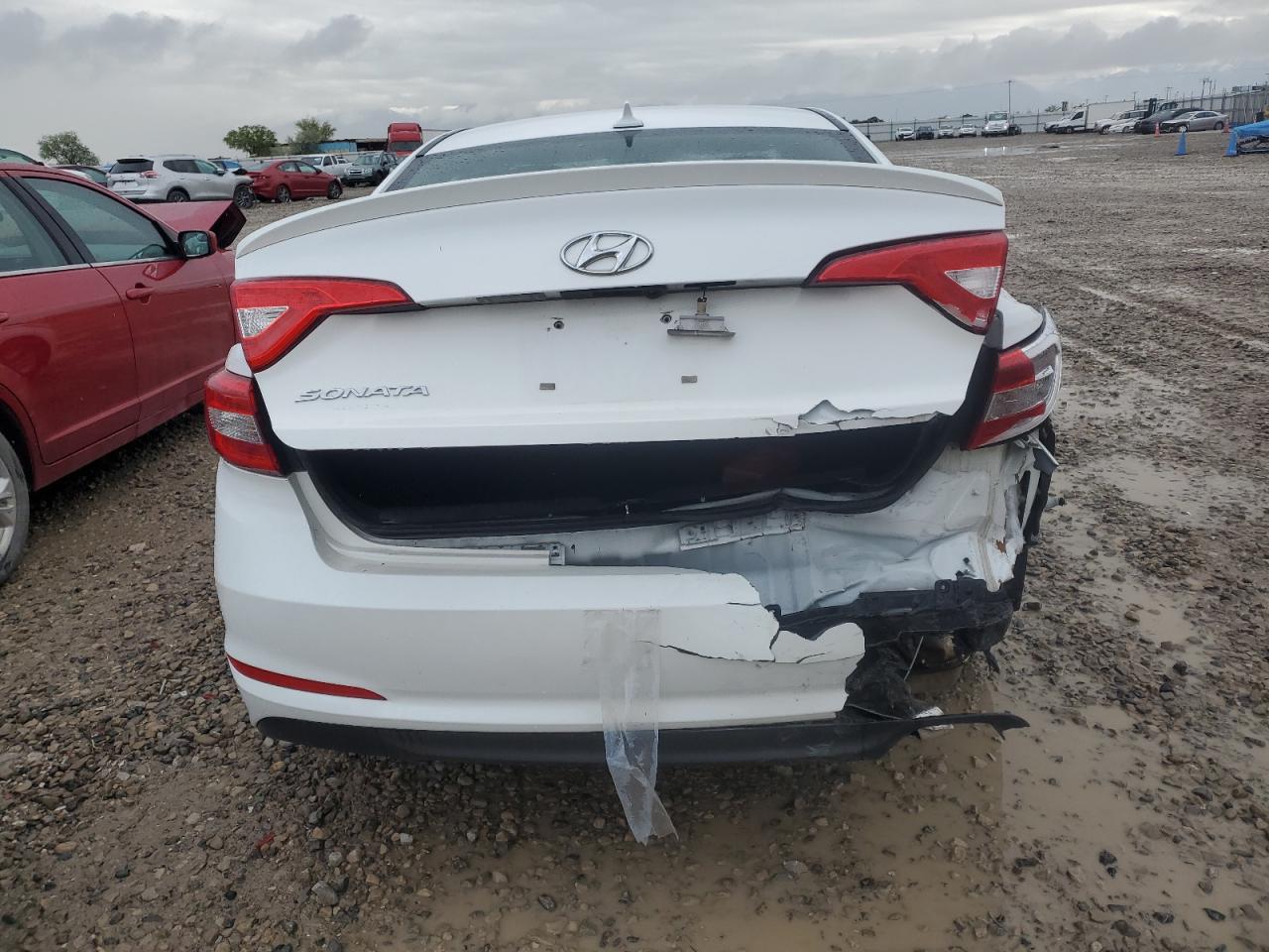 5NPE24AF9FH038672 2015 Hyundai Sonata Se