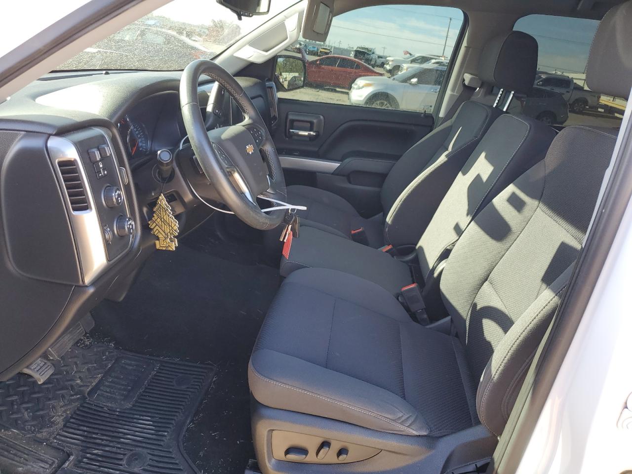 3GCUKREC8JG408519 2018 Chevrolet Silverado K1500 Lt