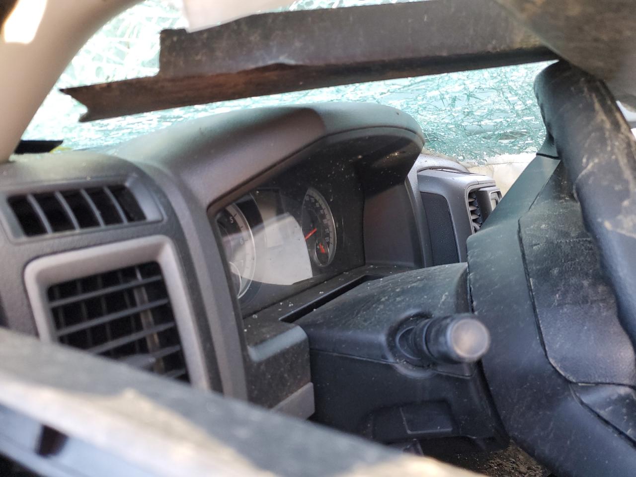 1C6RR7FT2JS218011 2018 Ram 1500 St