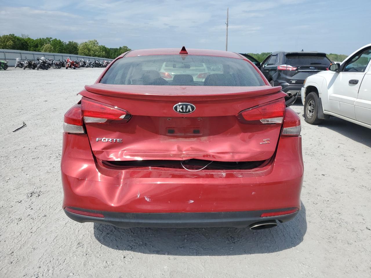 3KPFL4A73JE255416 2018 Kia Forte Lx