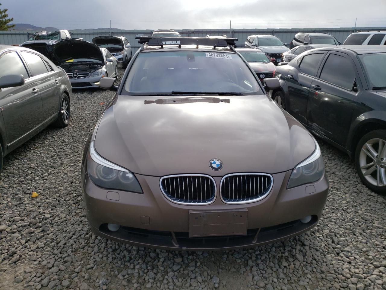 WBANN73556CN03289 2006 BMW 530 Xit