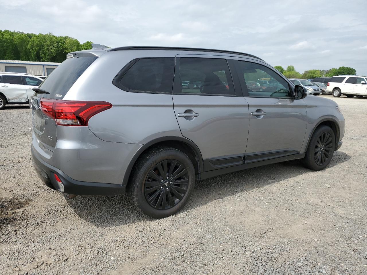 JA4AZ3A30LZ047348 2020 Mitsubishi Outlander Se