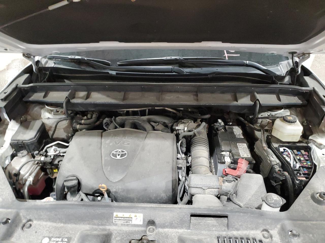 5TDFZRBH4LS019997 2020 Toyota Highlander Platinum