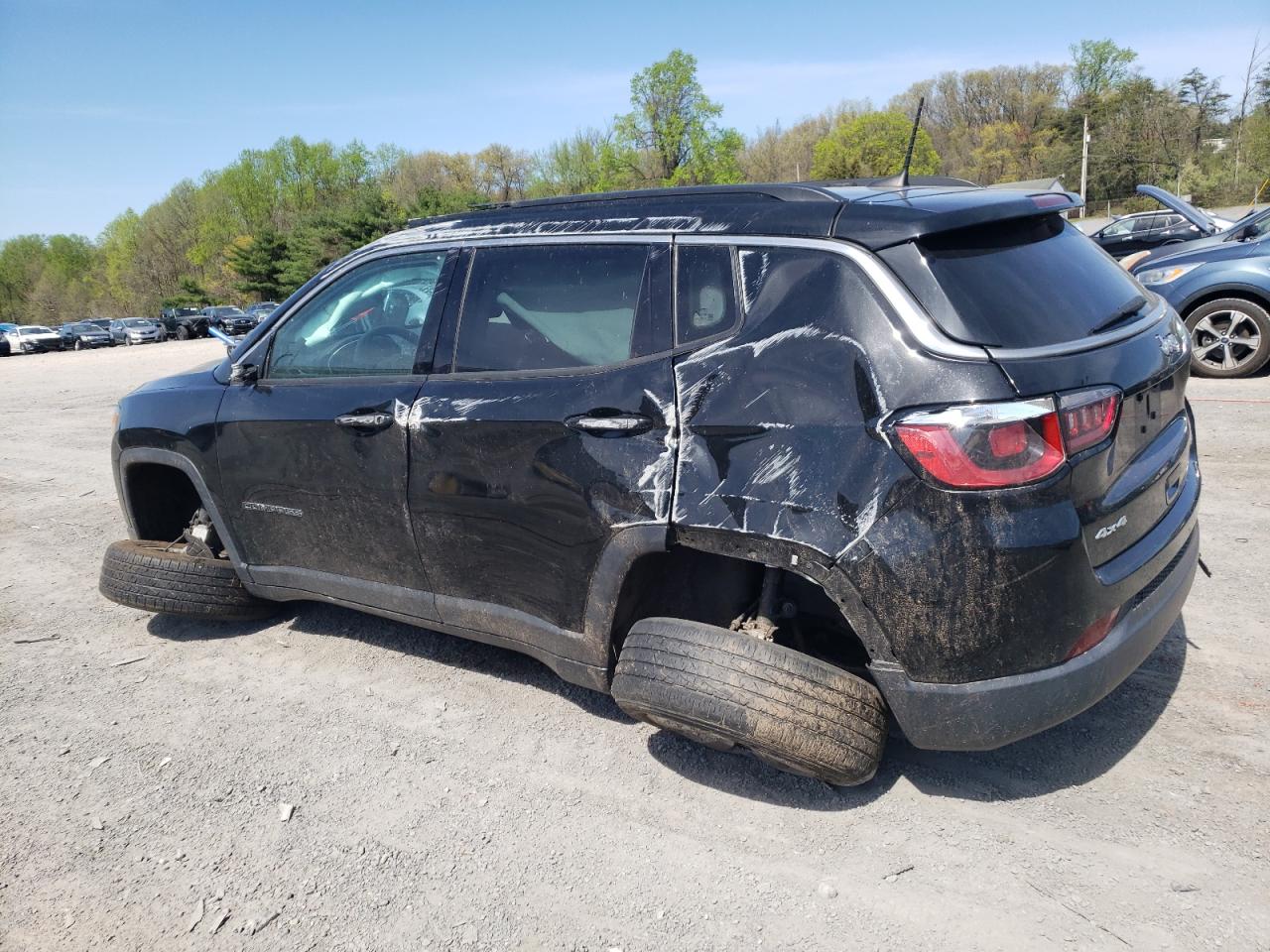 3C4NJDBB4KT846856 2019 Jeep Compass Latitude