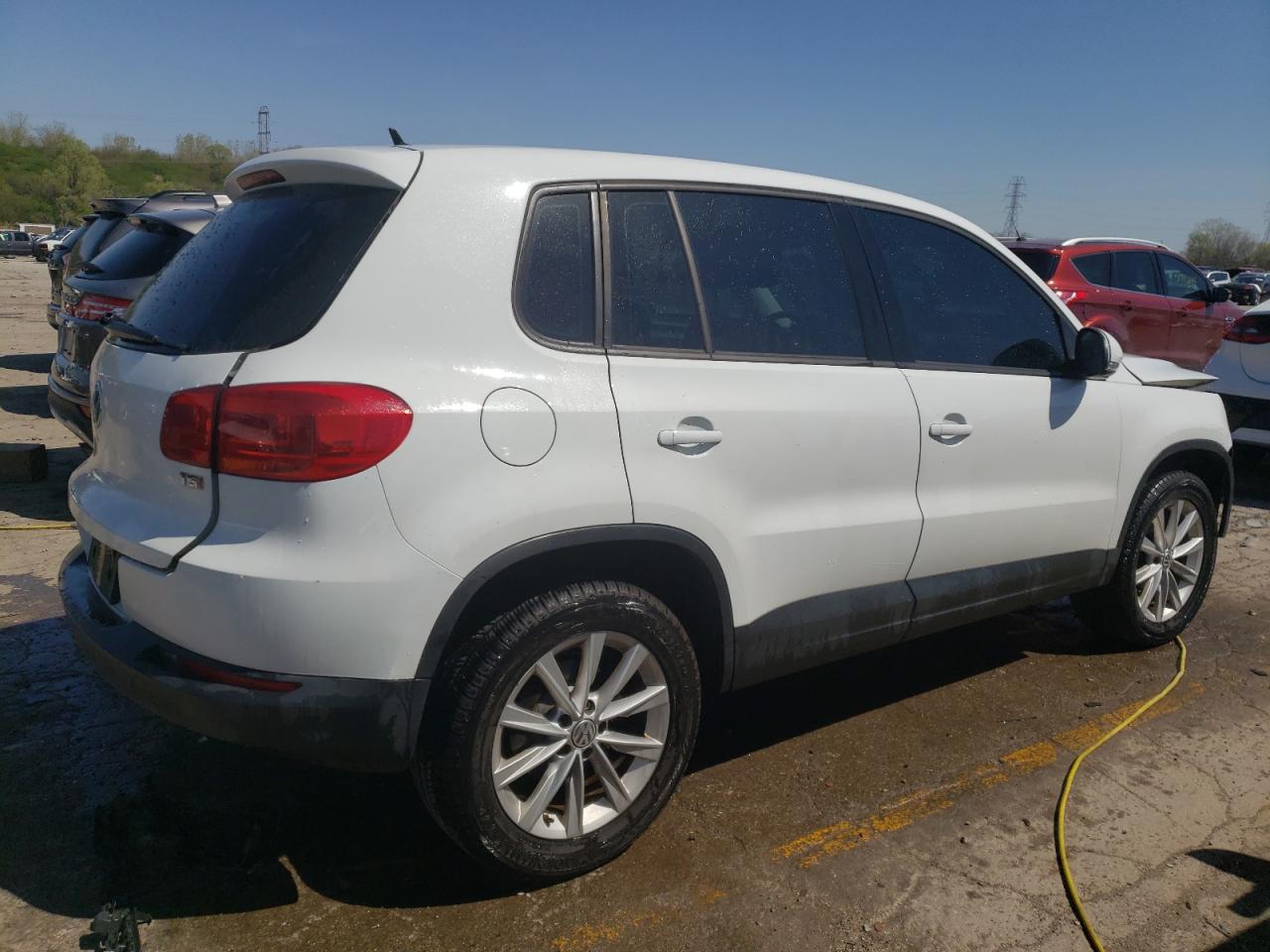 WVGAV7AX9HK046108 2017 Volkswagen Tiguan S