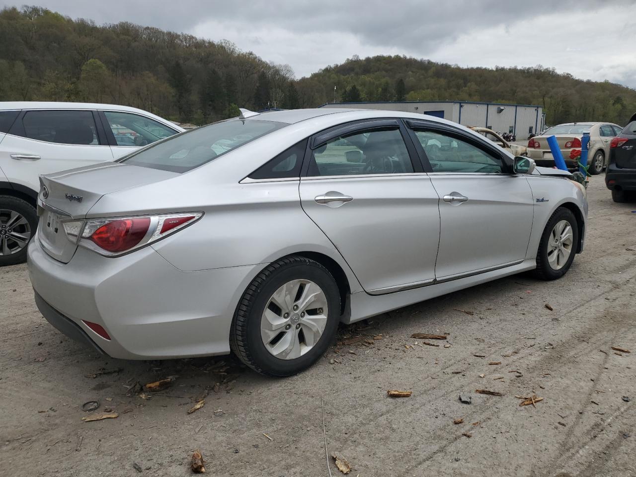 KMHEC4A40DA084001 2013 Hyundai Sonata Hybrid