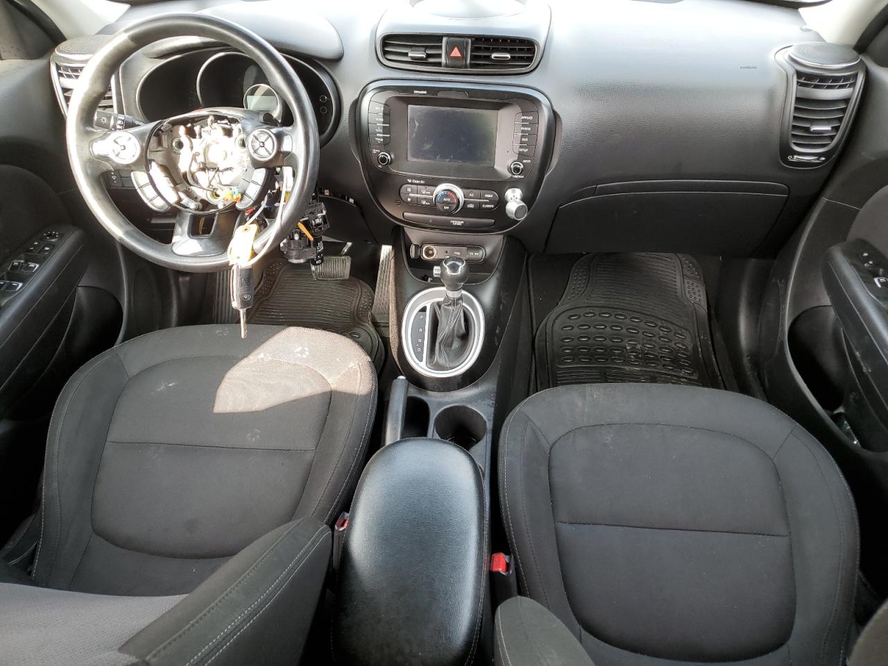 KNDJP3A57J7894924 2018 Kia Soul +