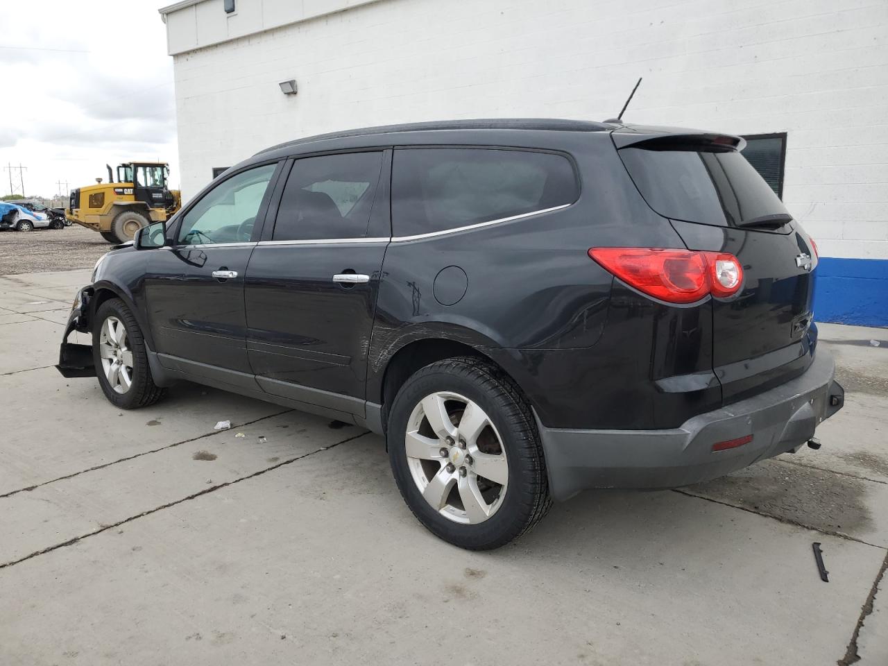 1GNKRGED9BJ247024 2011 Chevrolet Traverse Lt