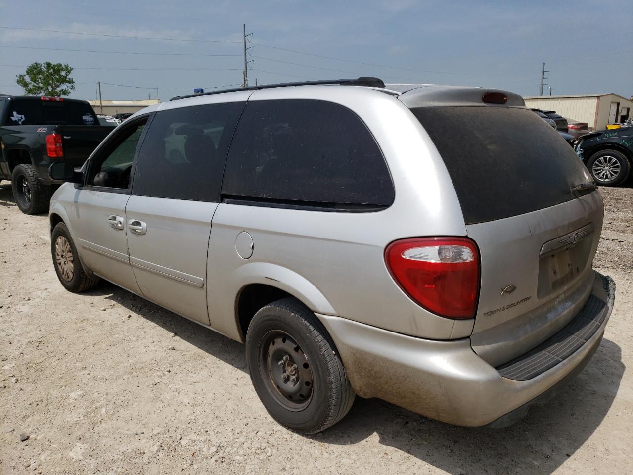 2C4GP44R95R127627 2005 Chrysler Town & Country Lx