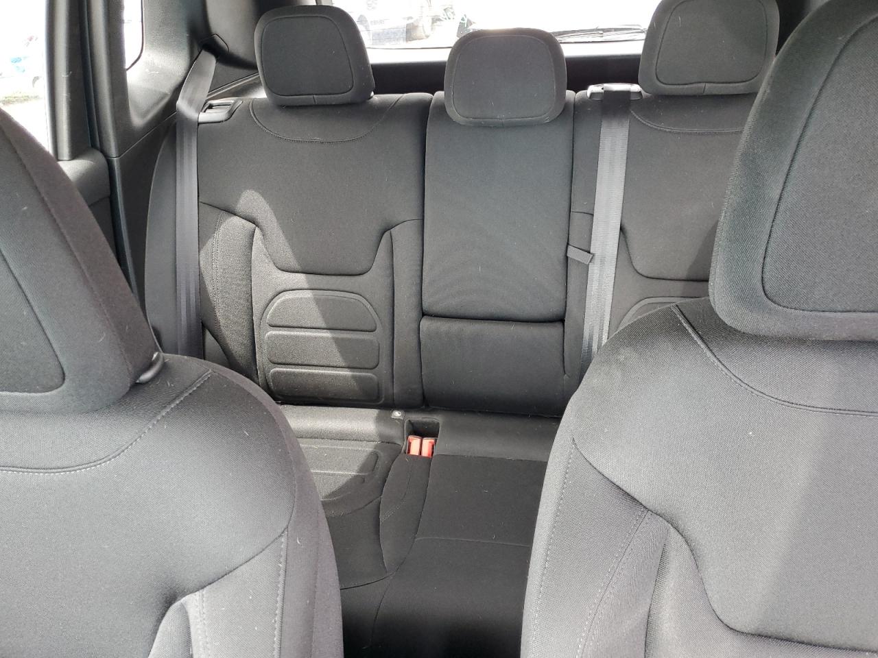 ZACNJDBB1MPN33366 2021 Jeep Renegade Latitude