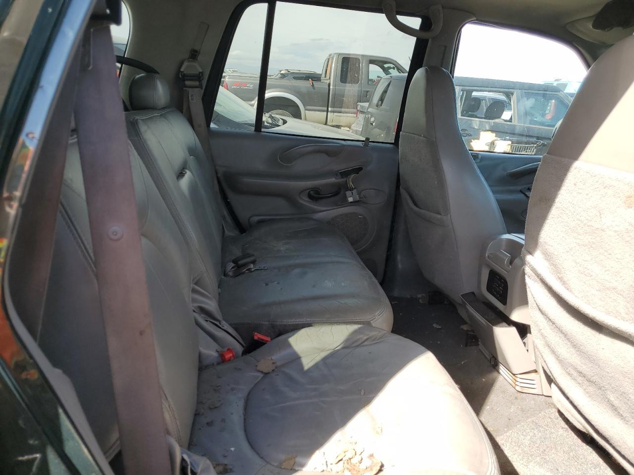 1FMRU15W51LA84407 2001 Ford Expedition Xlt