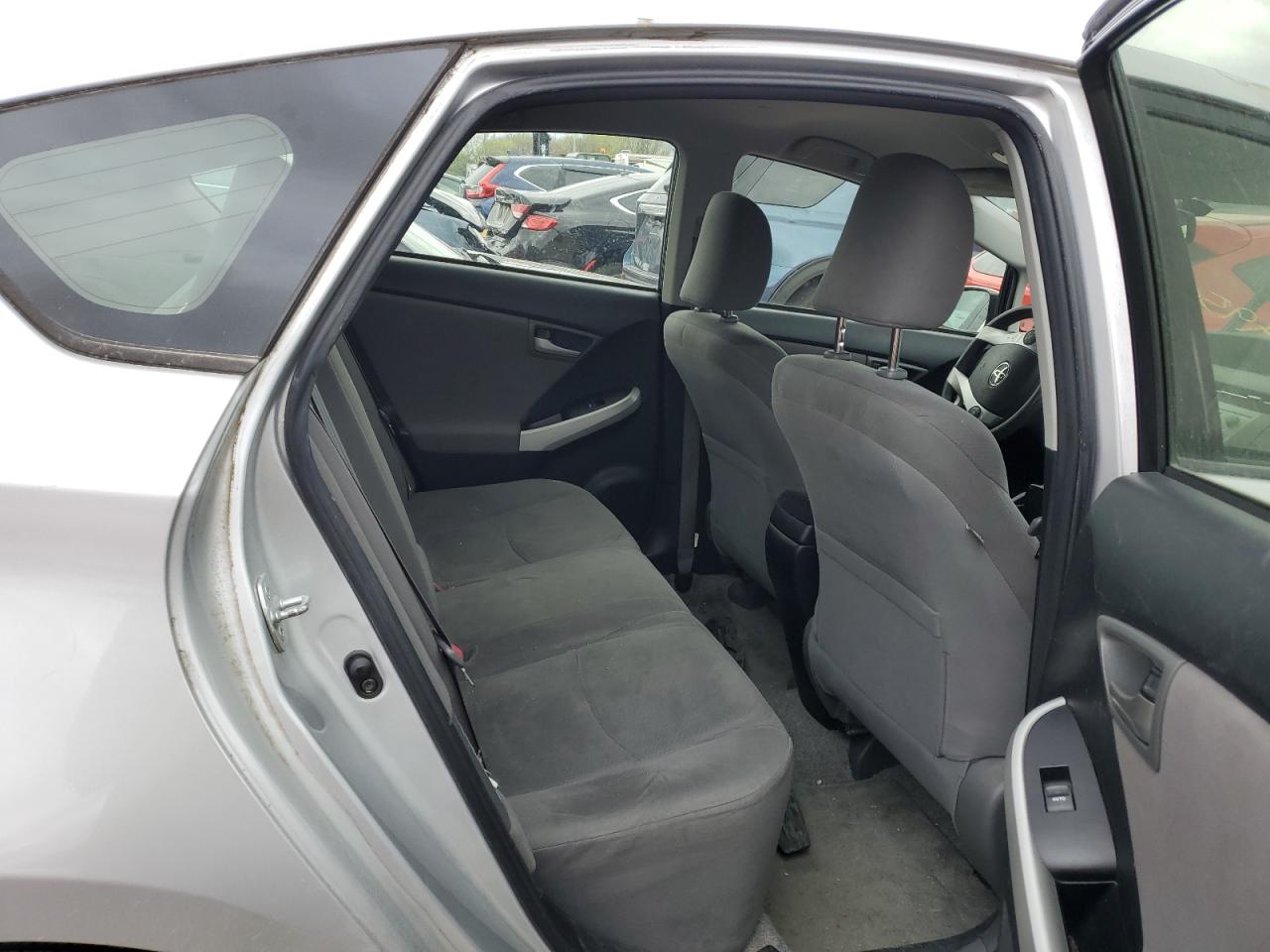 JTDKN3DU9D5605412 2013 Toyota Prius