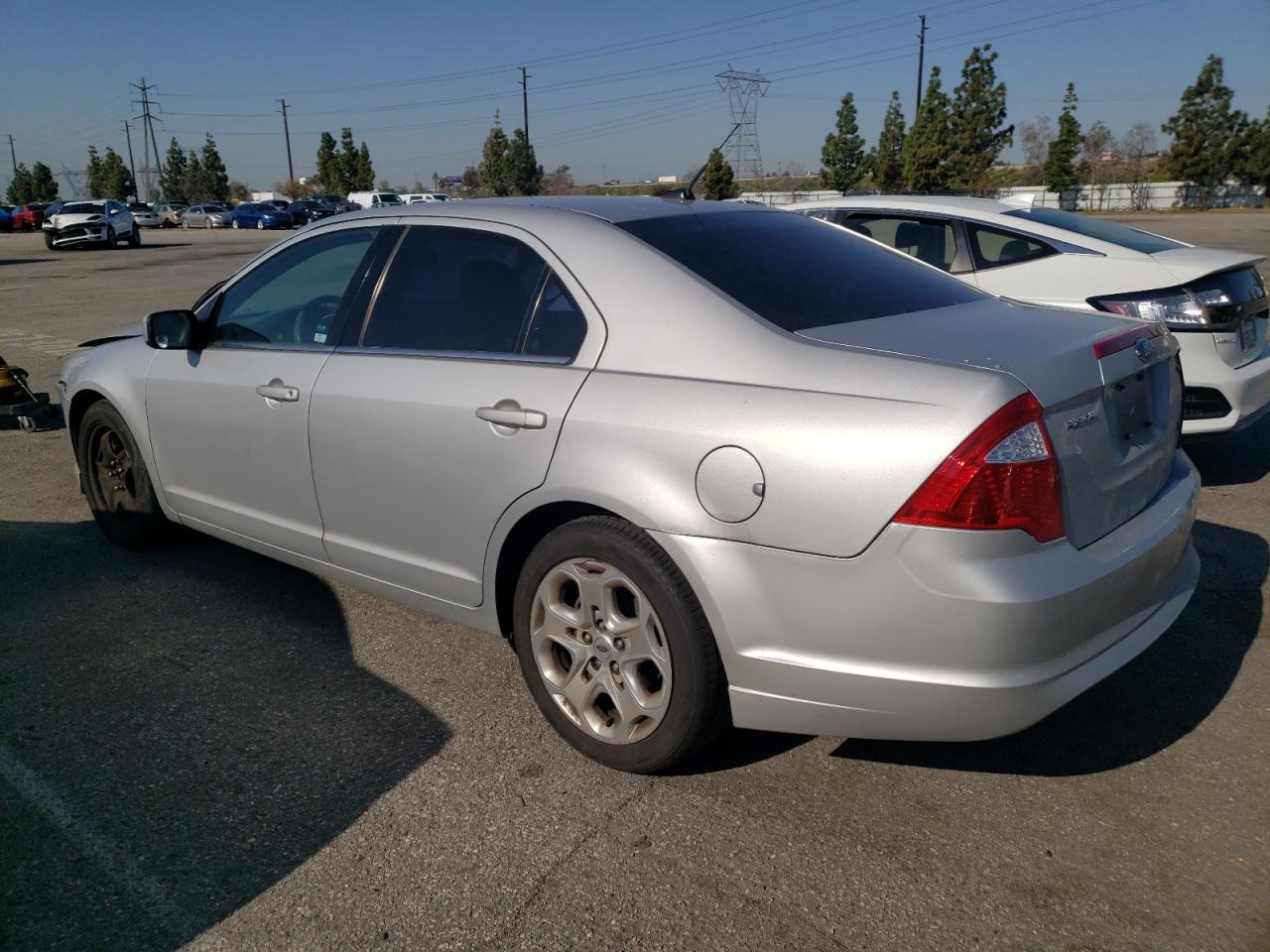 3FAHP0HA8AR304129 2010 Ford Fusion Se