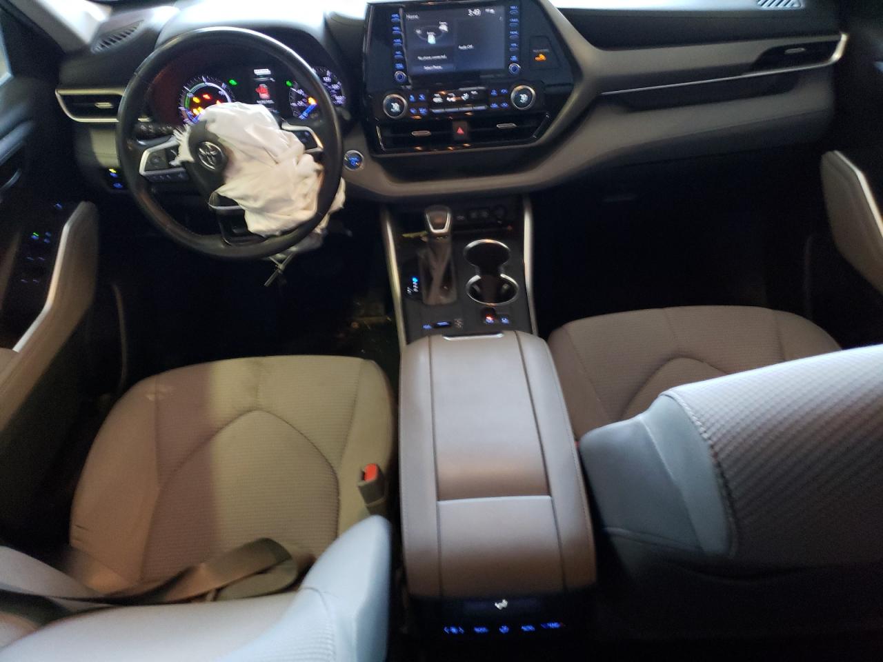 5TDBBRCH9LS003375 2020 Toyota Highlander Hybrid Le