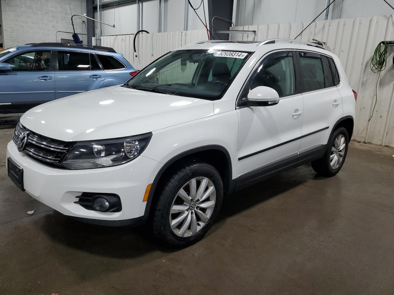 2013 Volkswagen Tiguan S vin: WVGBV7AX8DW527877