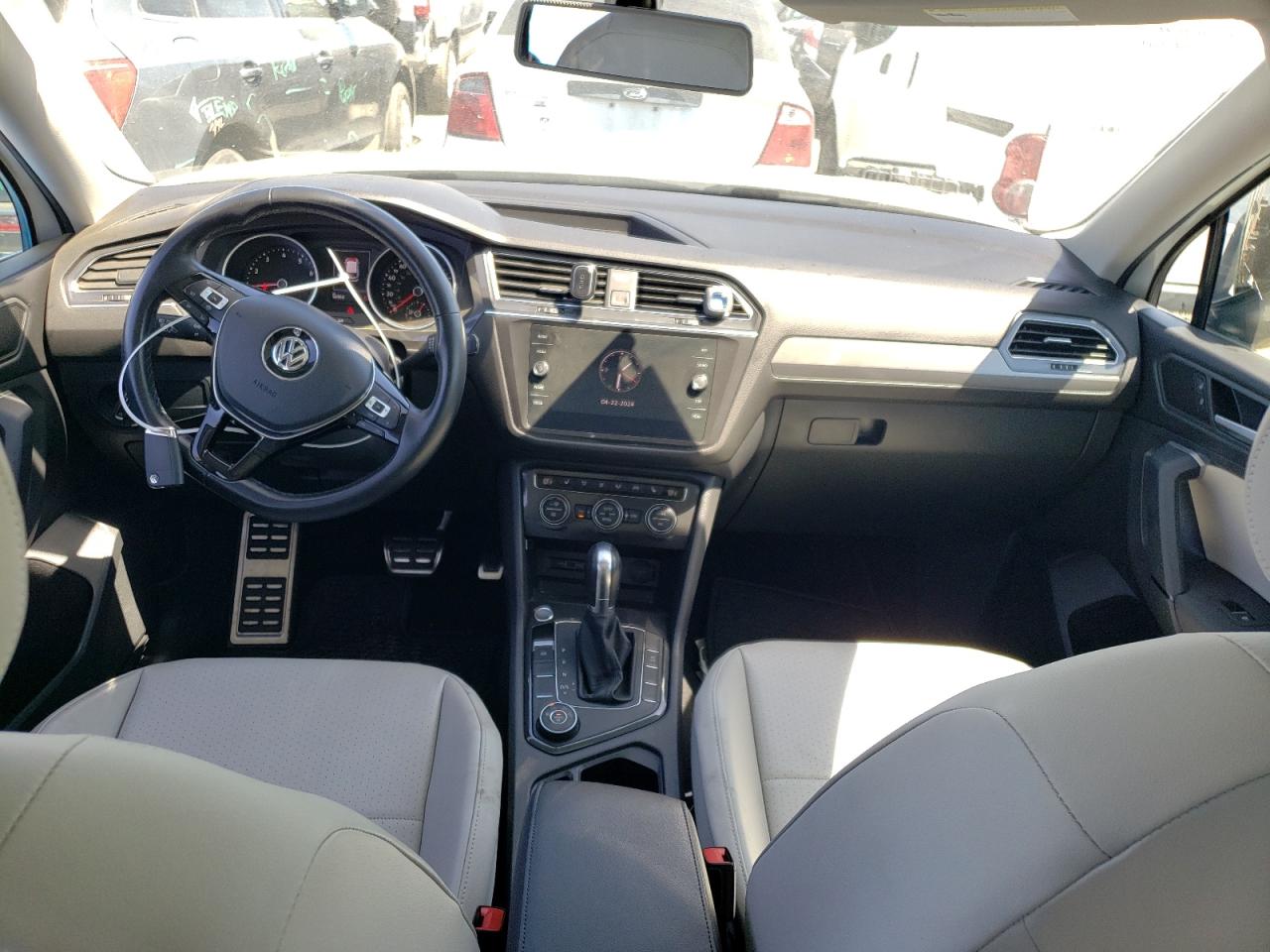 3VV2B7AX6KM015580 2019 Volkswagen Tiguan Se