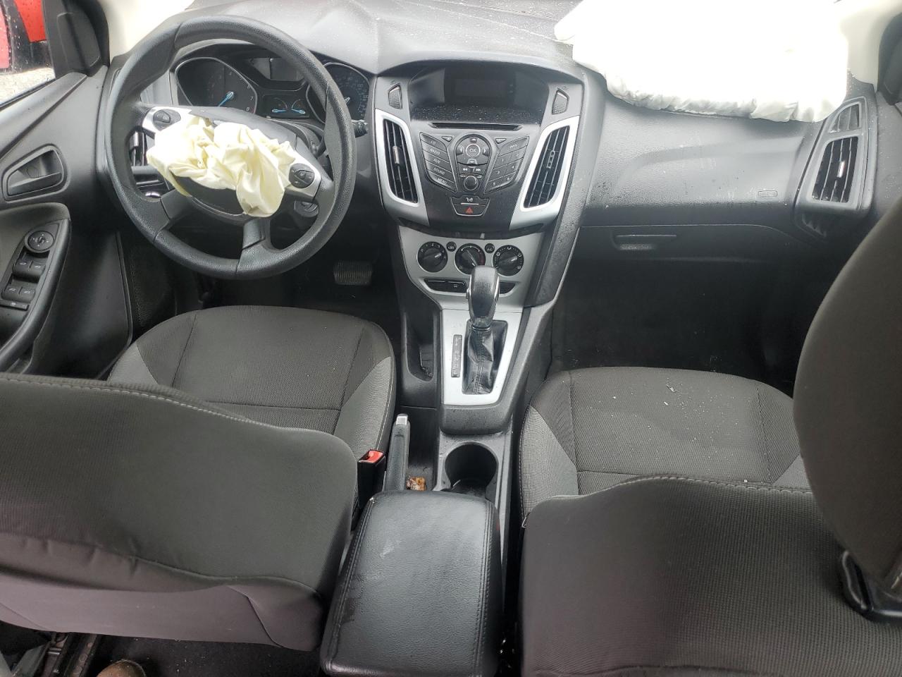 1FAHP3K28CL394841 2012 Ford Focus Se