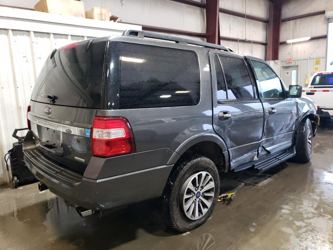 2017 Ford Expedition Xlt vin: 1FMJU1JT8HEA05836