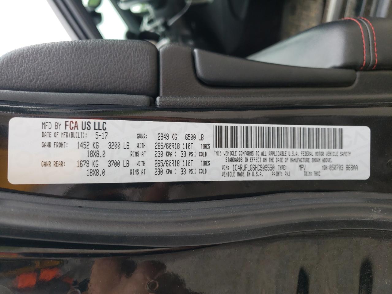 1C4RJFLG6HC909550 2017 Jeep Grand Cherokee Trailhawk