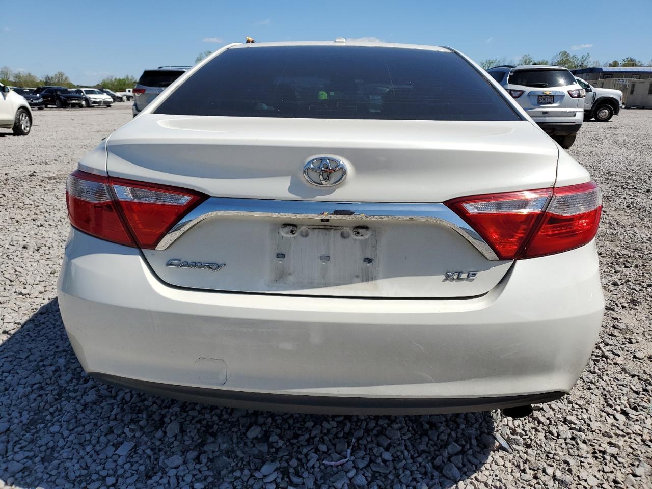 4T1BF1FK1GU224351 2016 Toyota Camry Le