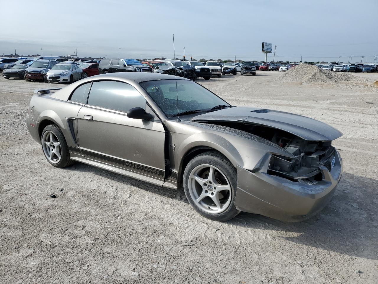 1FAFP404X2F105697 2002 Ford Mustang