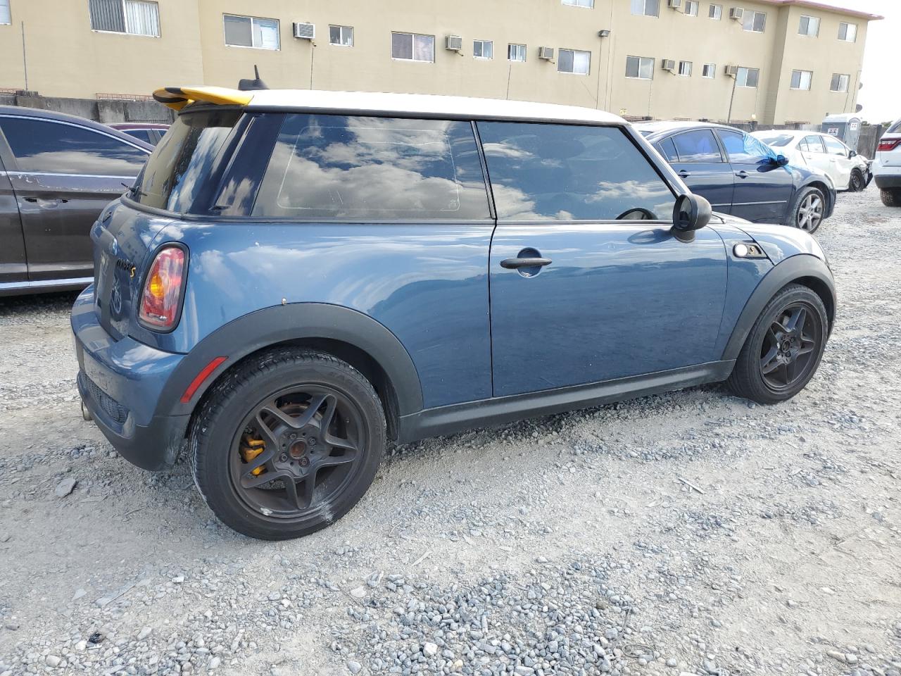 WMWMF735X9TW87979 2009 Mini Cooper S