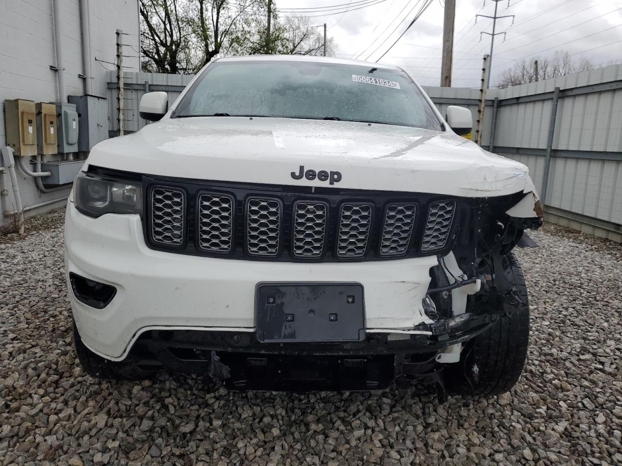 1C4RJFAG0LC133976 2020 Jeep Grand Cherokee Laredo