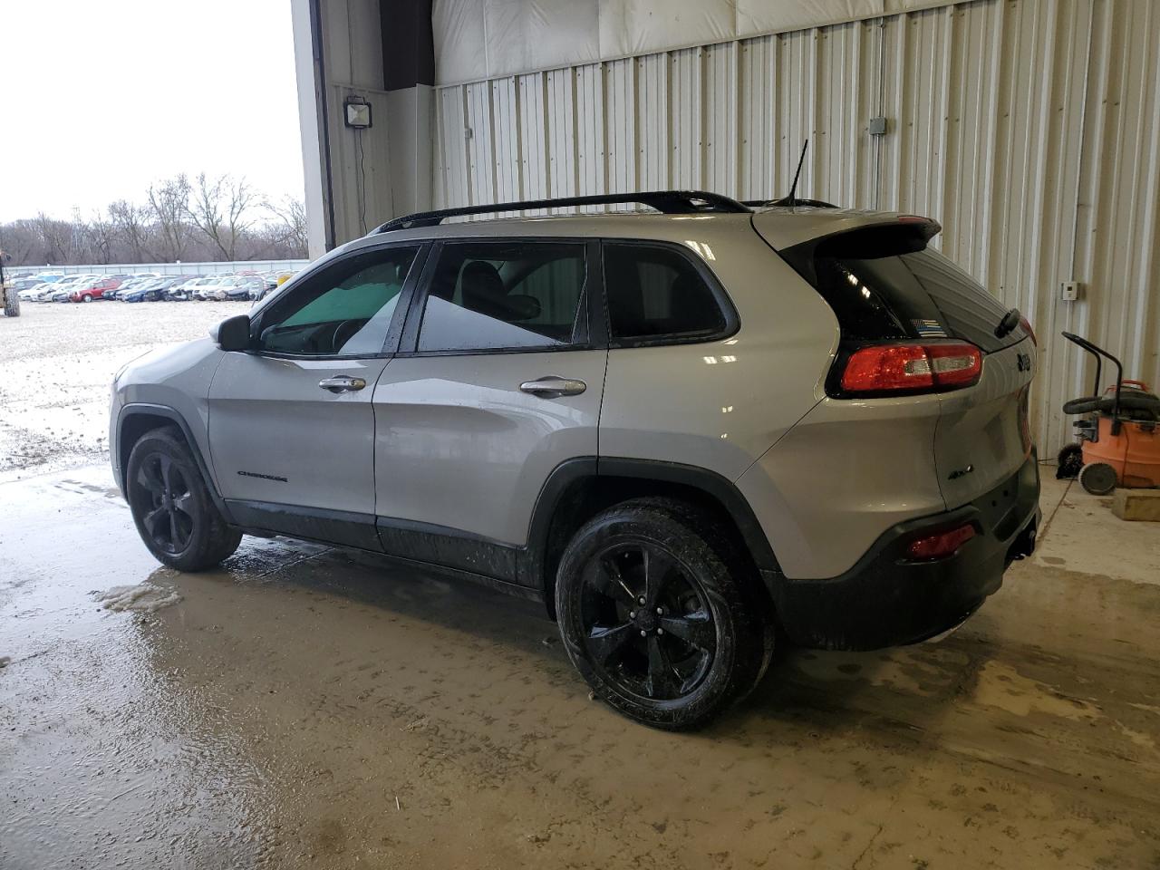 2016 Jeep Cherokee Limited vin: 1C4PJMDS1GW333829