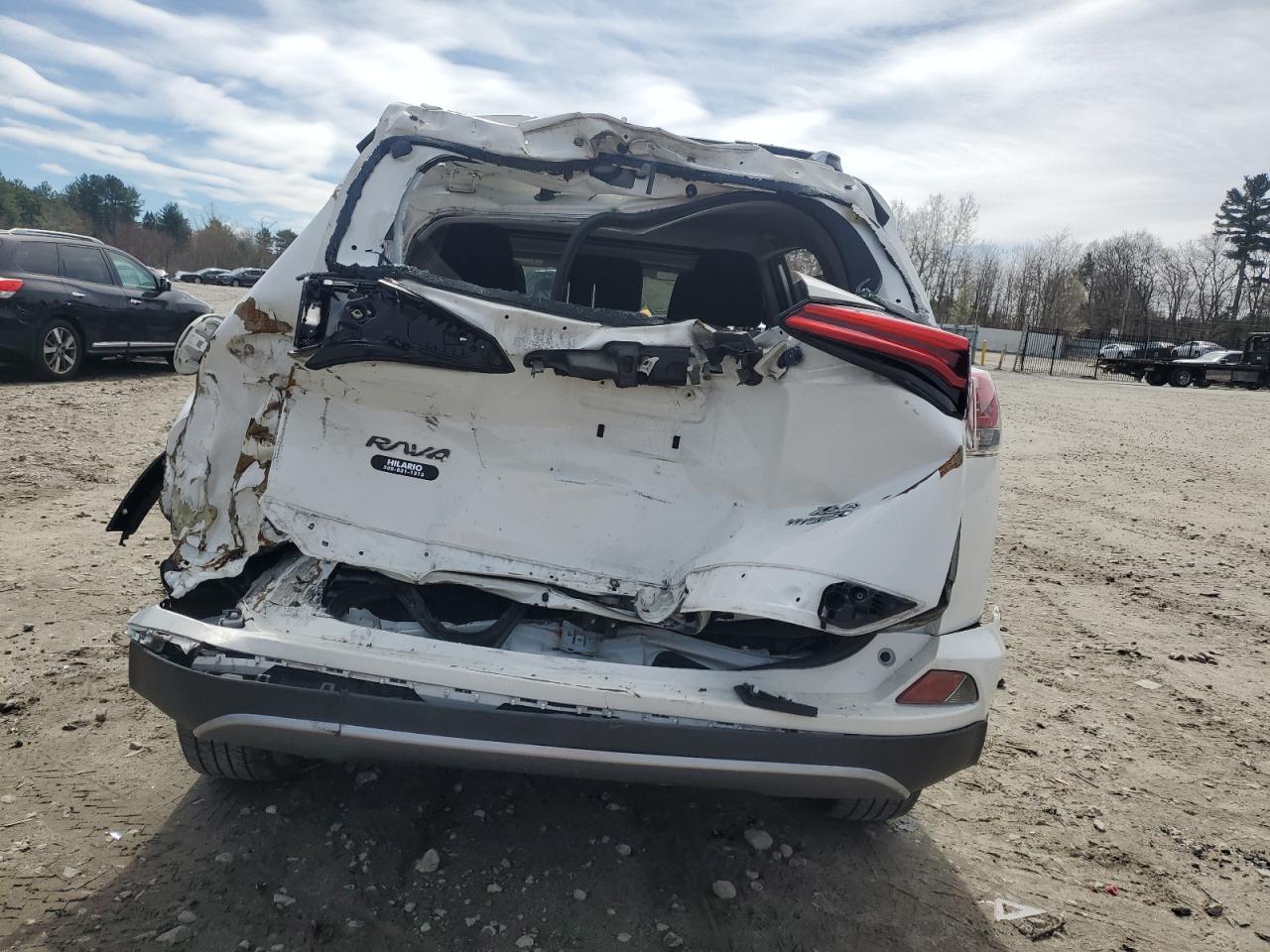 JTMRJREV7HD081323 2017 Toyota Rav4 Hv Le