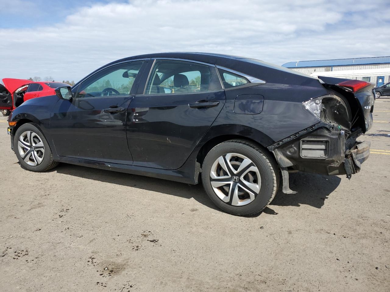 2HGFC2F52JH530405 2018 Honda Civic Lx