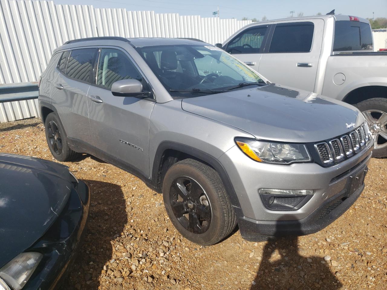 3C4NJCBB7JT502480 2018 Jeep Compass Latitude