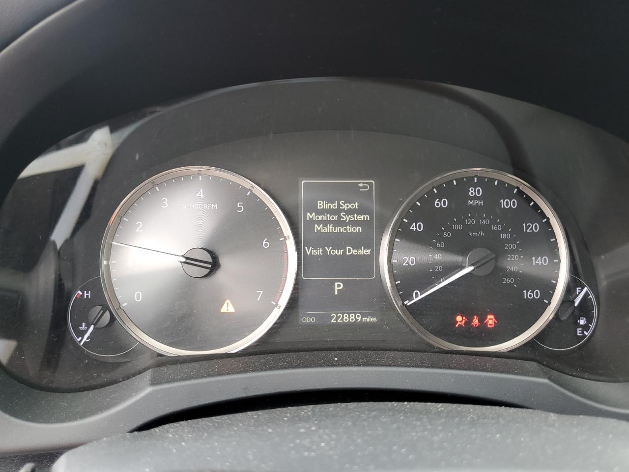 JTHBA1D21J5075686 2018 Lexus Is 300