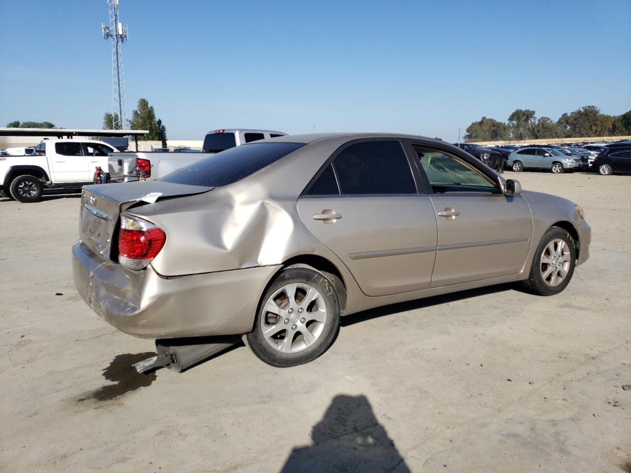 JTDBF30K450161954 2005 Toyota Camry Le