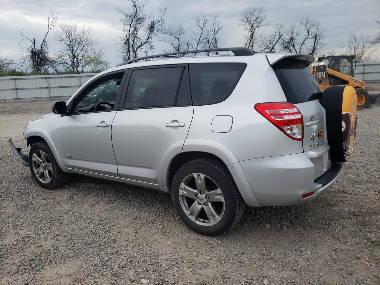 2T3RF4DV1BW153195 2011 Toyota Rav4 Sport