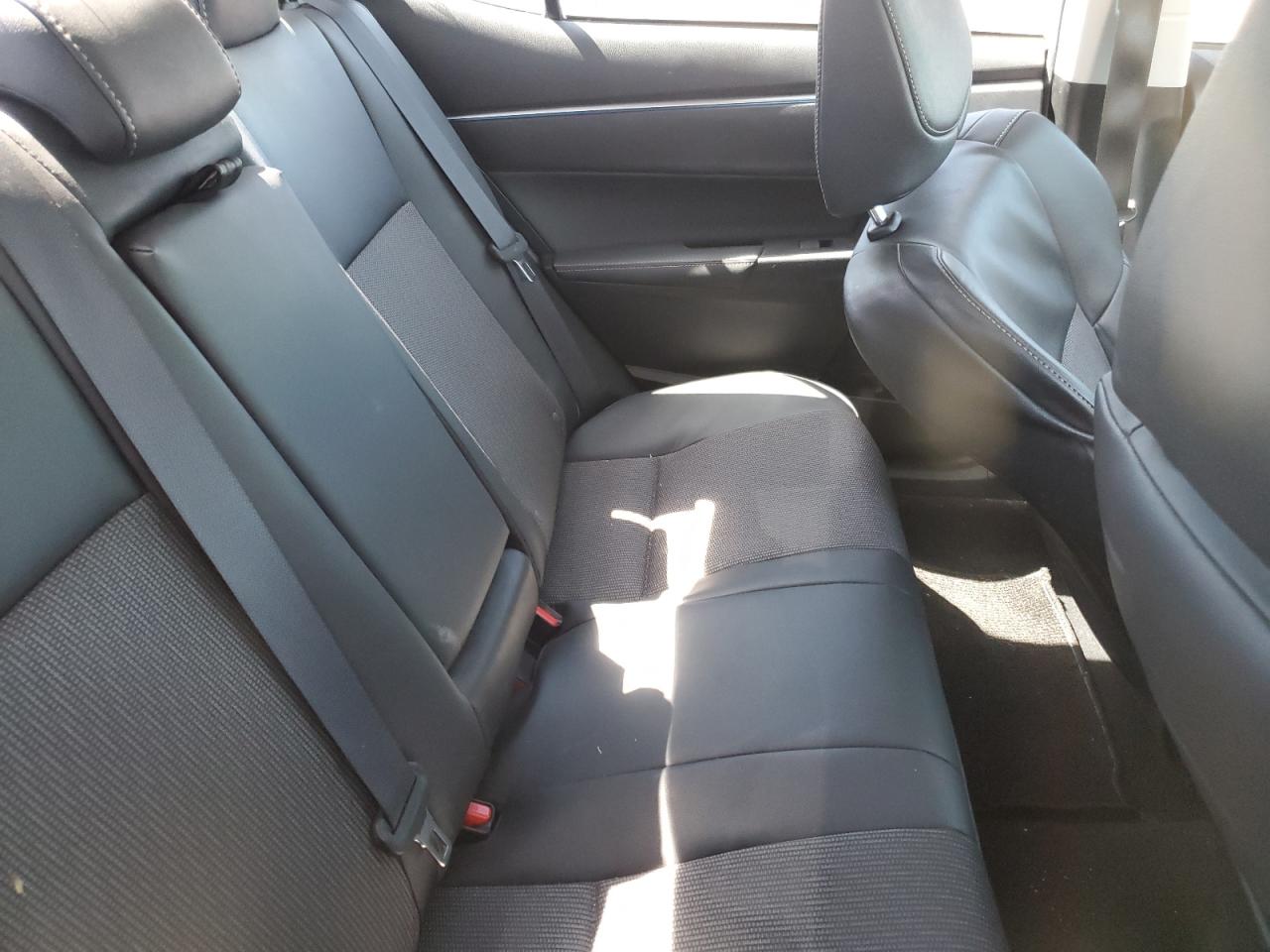 5YFBURHEXFP365737 2015 Toyota Corolla L