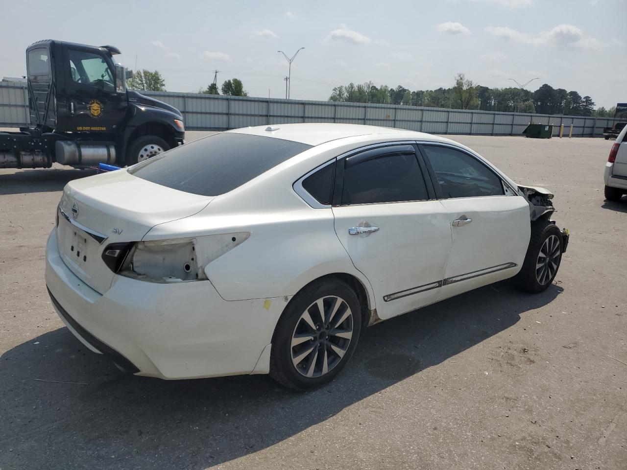 1N4AL3AP9GC260954 2016 Nissan Altima 2.5