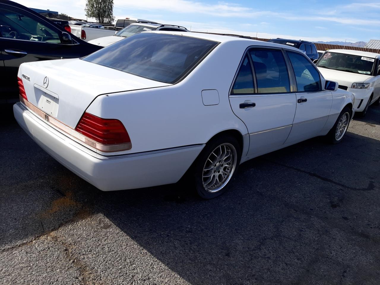 WDBGA43E9PA116634 1993 Mercedes-Benz 400 Sel