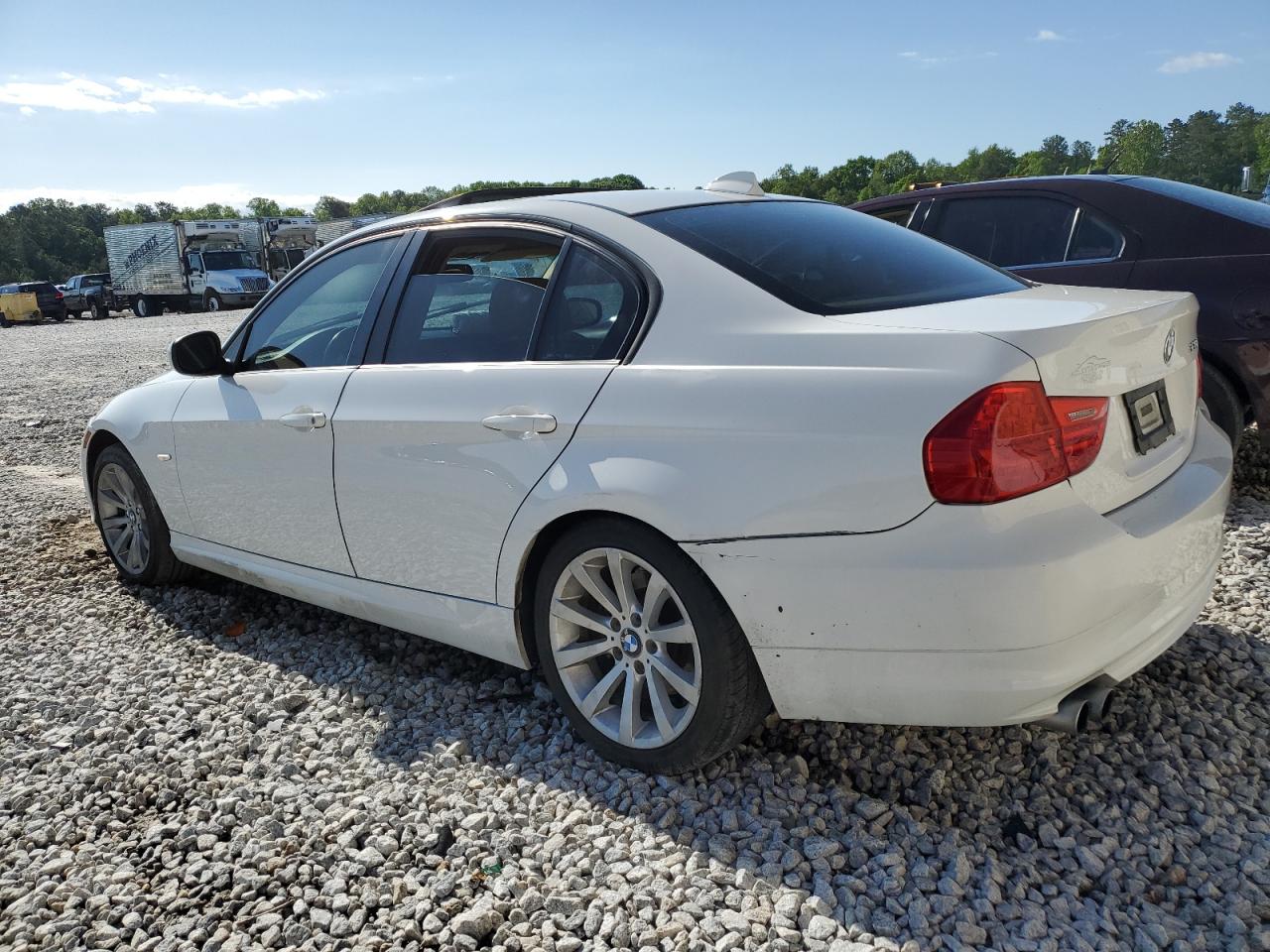 WBAPH7G53BNM55994 2011 BMW 328 I