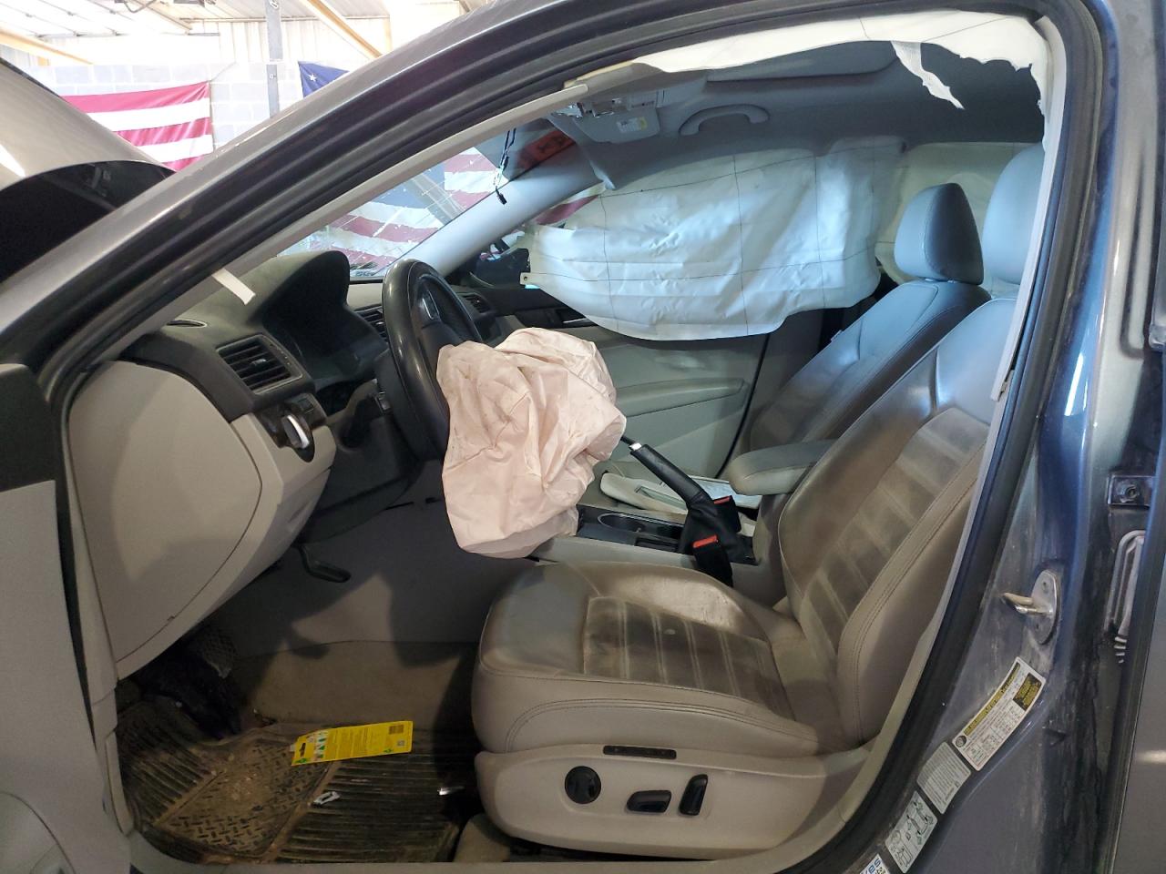 1VWCV7A34FC034091 2015 Volkswagen Passat Sel