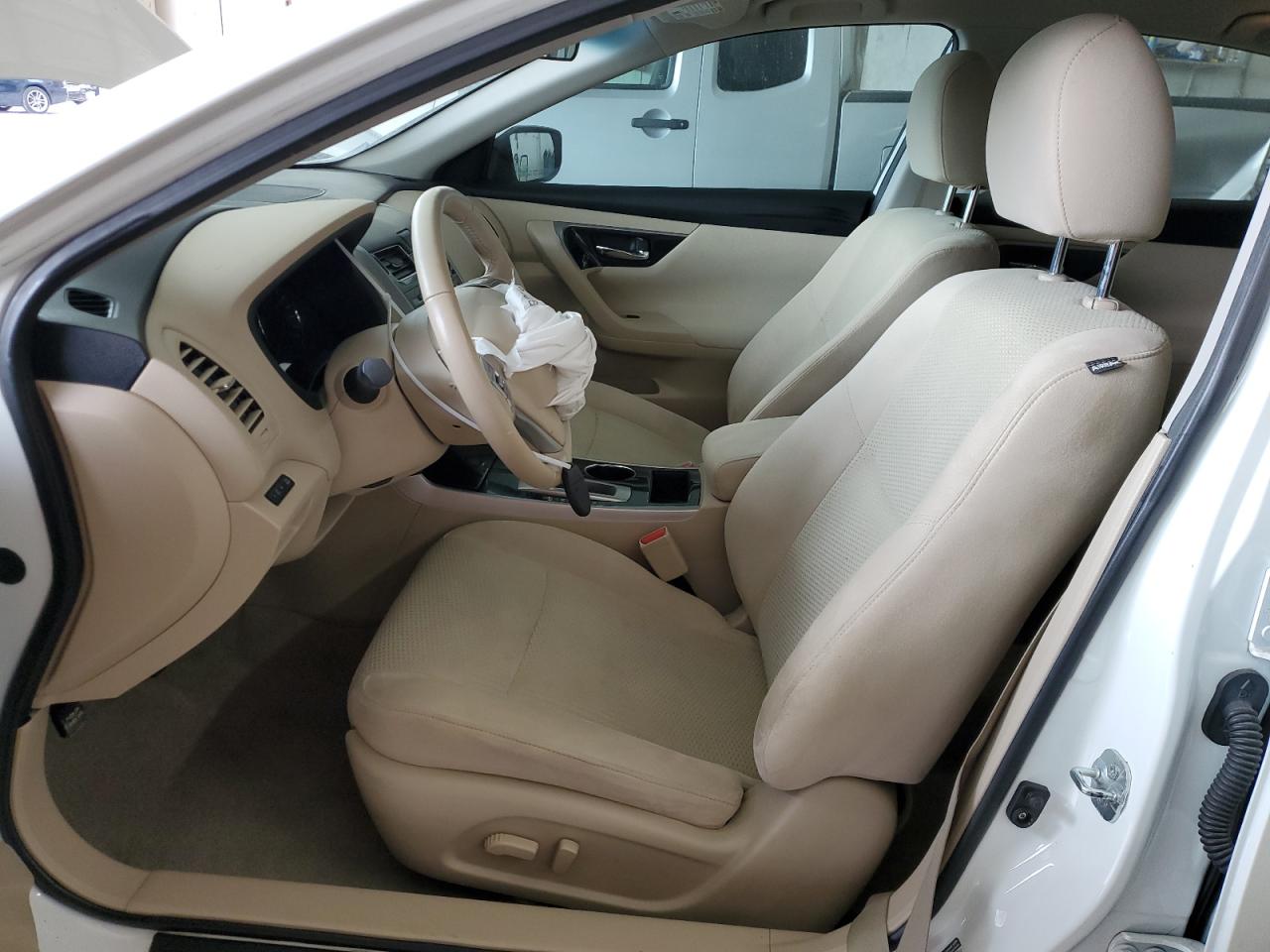 2014 Nissan Altima 2.5 vin: 1N4AL3AP8EN230121