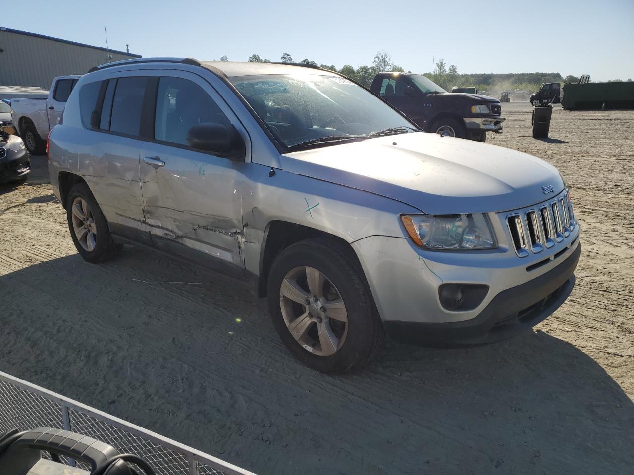 1J4NF1FB5BD283570 2011 Jeep Compass Sport