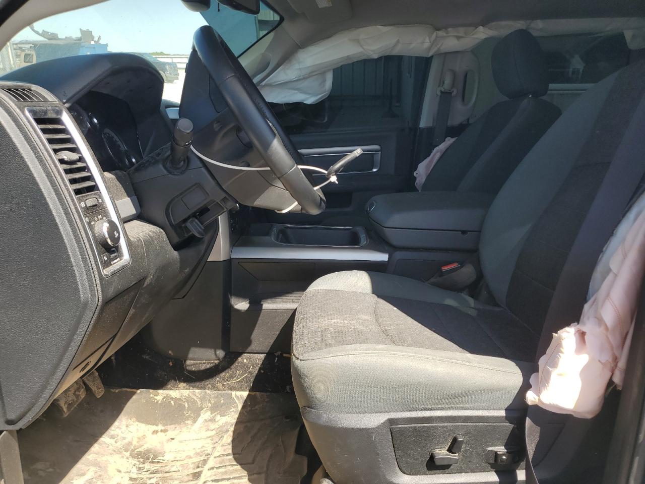 3C6RR7LT3HG533647 2017 Ram 1500 Slt