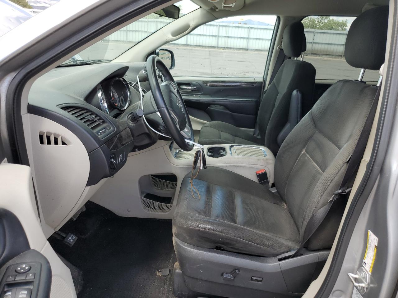 2C4RDGCG2GR318053 2016 Dodge Grand Caravan Sxt