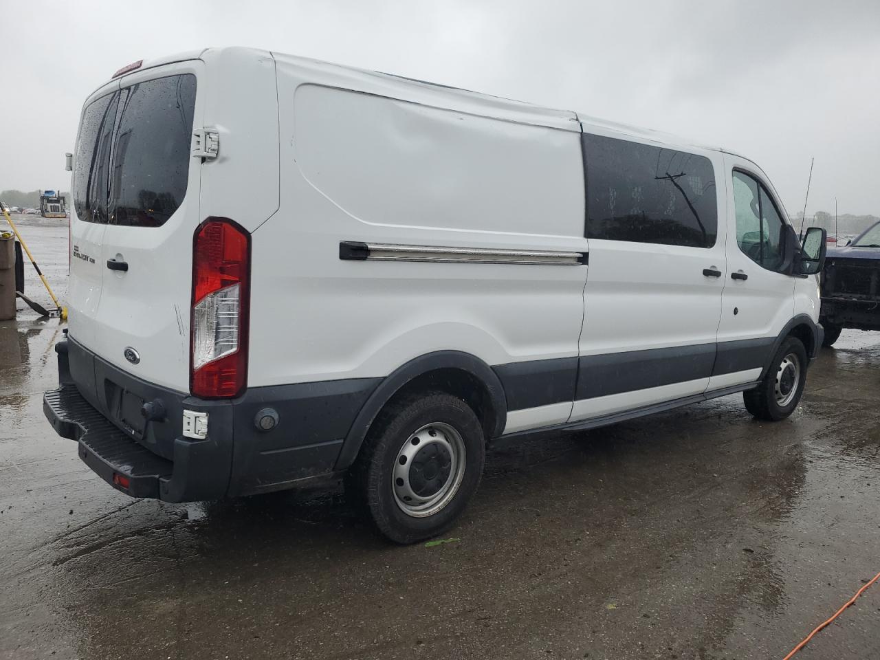 1FTNE2YM6FKA84705 2015 Ford Transit T-150