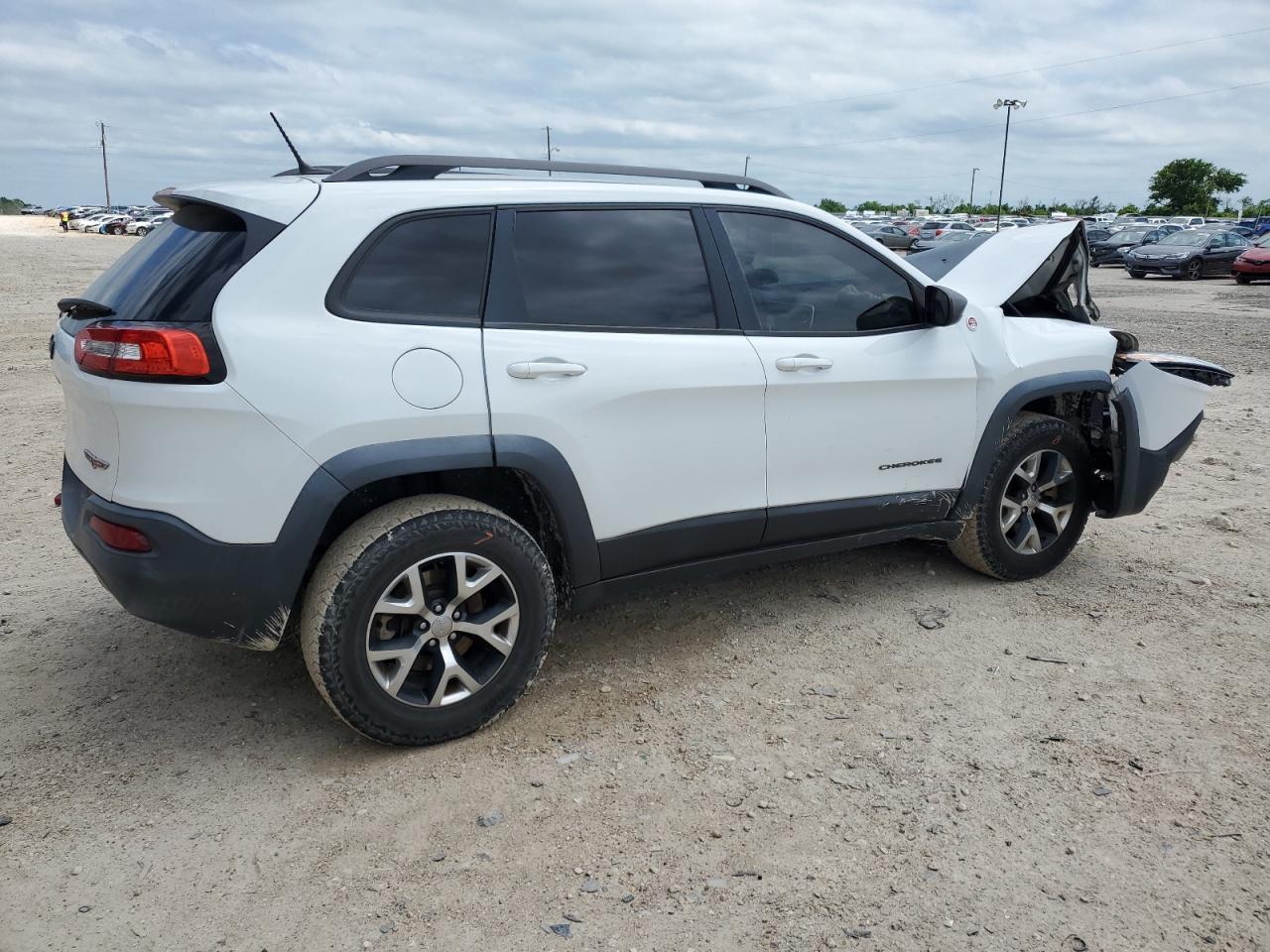 1C4PJMBB8FW565071 2015 Jeep Cherokee Trailhawk